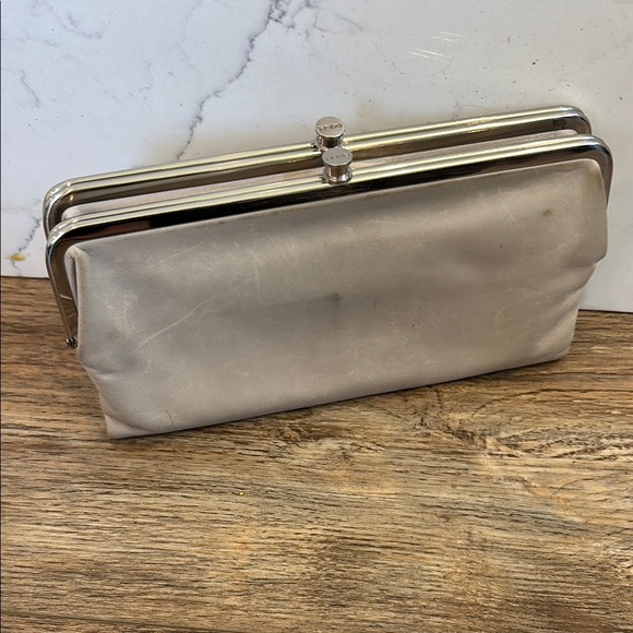 Hobo Lauren Clutch Wallet Leather Double Frame Light Gray Magnetic - Picture 5 of 11